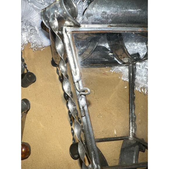 Vintage lanterns metal glass tea lights candles ornate decor - Picture 13 of 13